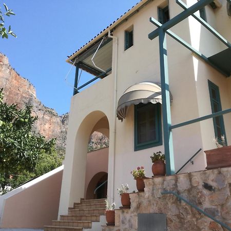 The Valkyries 1 Apartment Leonidio Bagian luar foto