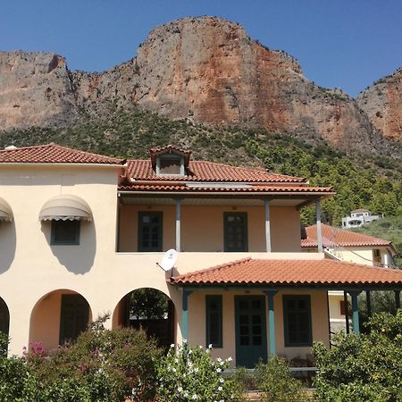 The Valkyries 1 Apartment Leonidio Bagian luar foto