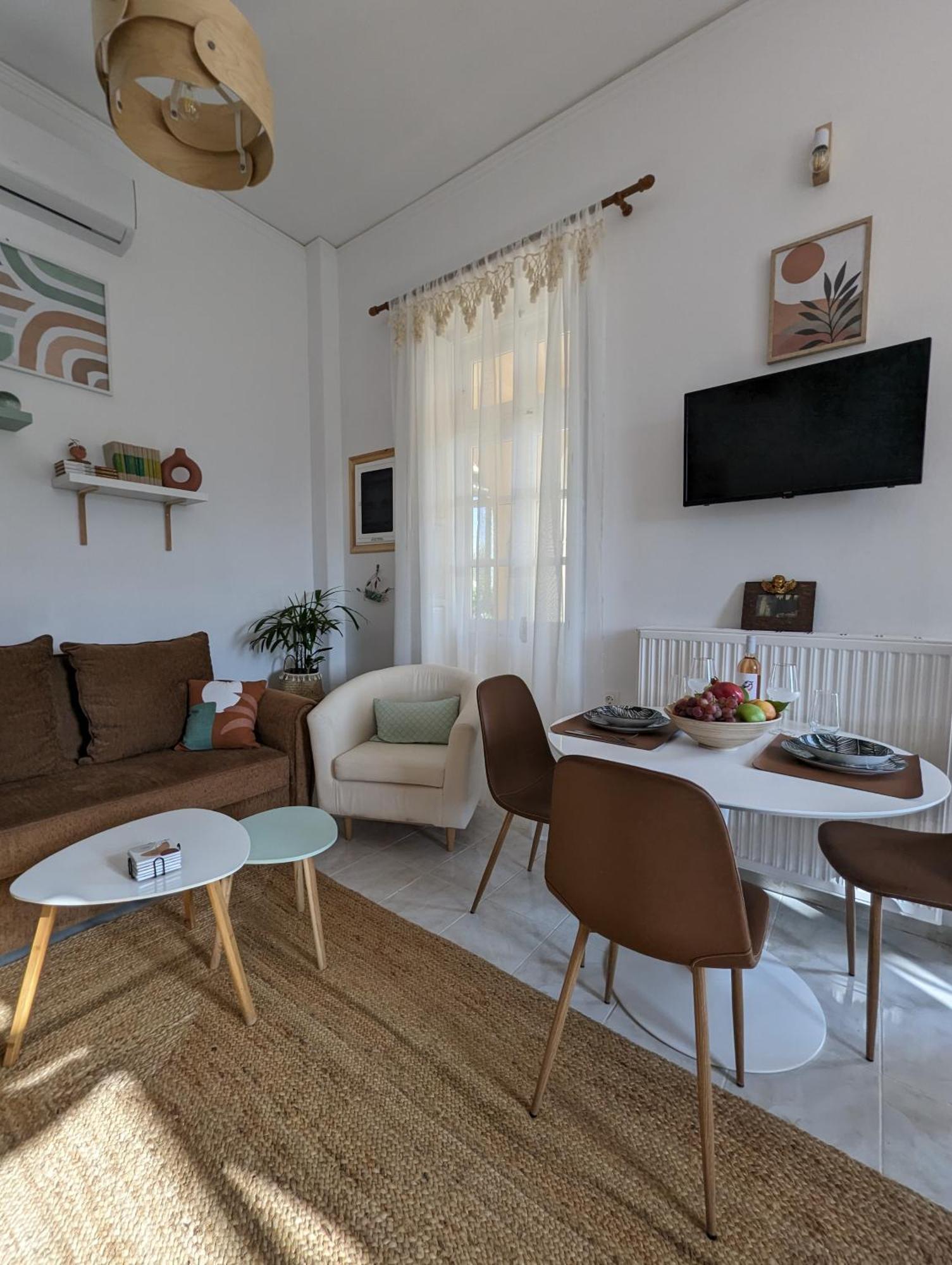 The Valkyries 1 Apartment Leonidio Bagian luar foto