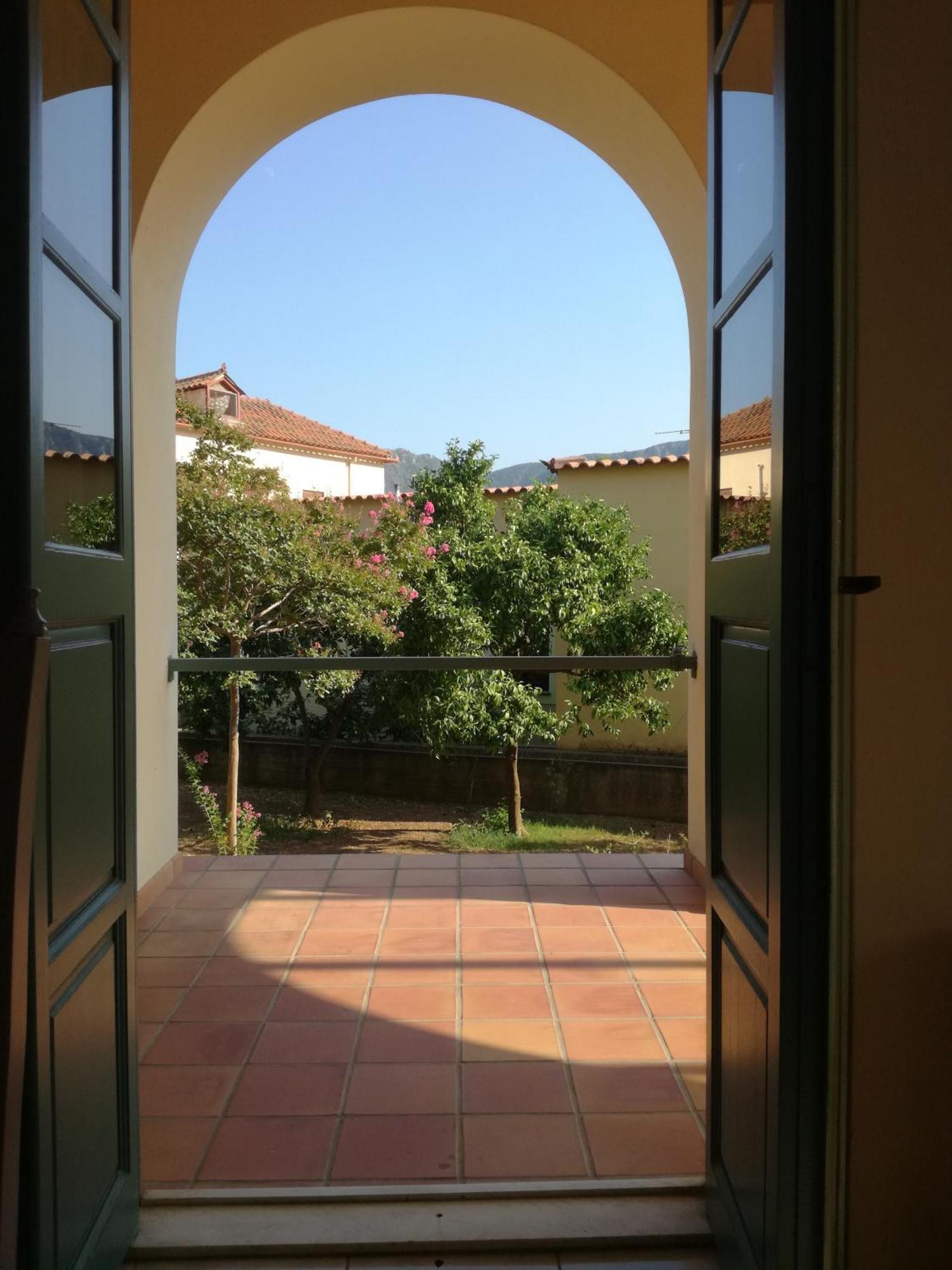 The Valkyries 1 Apartment Leonidio Bagian luar foto